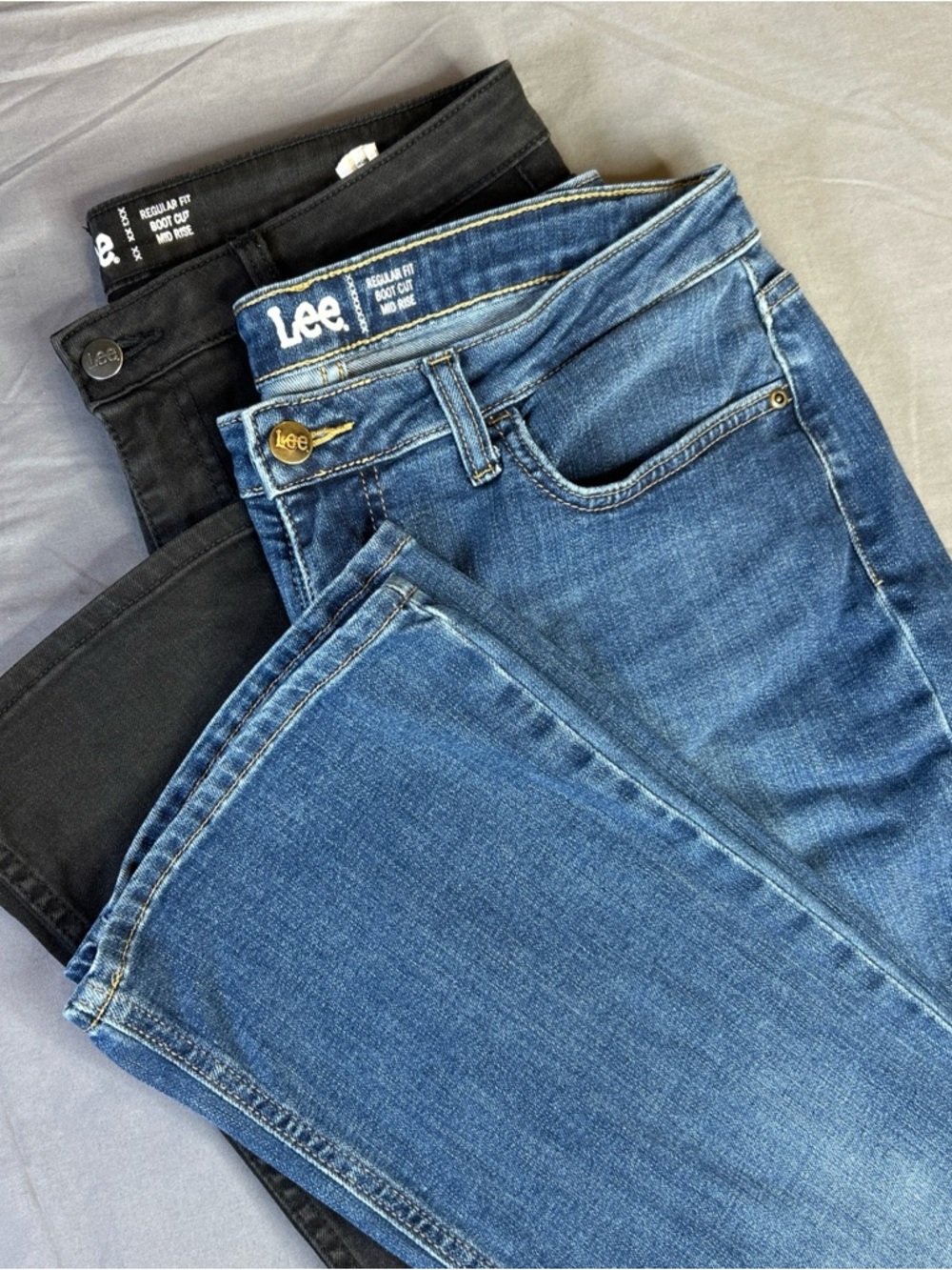 Lee Regular Fit Boot Cut Womens Jeans Lot Of 2 Size 14P Dark And Regular Wash - Picture 3 of 10